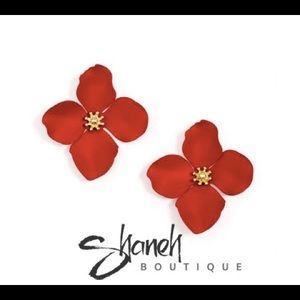 Four pedals floral earrings - 18k gold-plated